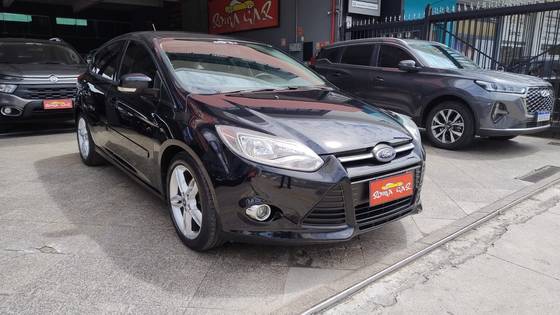 FORD FOCUS 2.0 SE 16V FLEX 4P POWERSHIFT